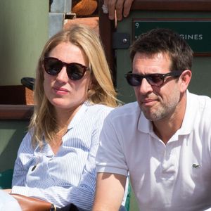 Agathe Lecaron et son mari François Pellissier dans les tribunes lors des Internationaux de France de tennis à Roland-Garros le 05 juin 2017 à Paris, France. Photo par Nasser Berzane/ABACAPRESS.COM