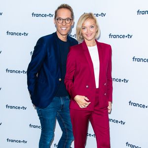 Damien Thévenot, Maya Lauqué lors du photocall dans le cadre de la conférence de presse de France Télévisions au Pavillon Gabriel à Paris, France, le 24 août 2021. © Pierre Perusseau/Bestimage