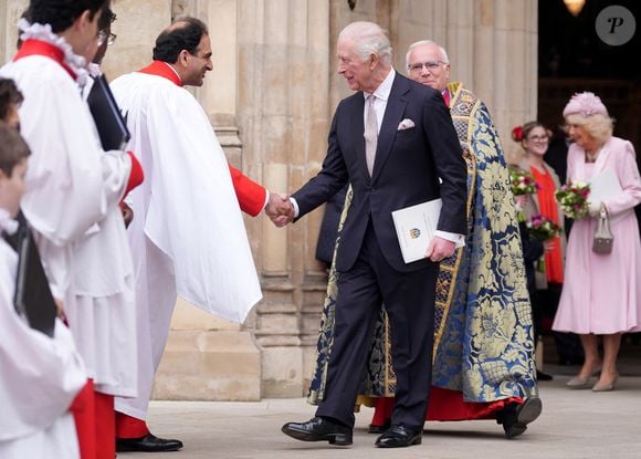 Le roi Charles III d'Angleterre - La famille royale d'Angleterre célèbre le 76ème Commonwealth Day à l'abbaye de Westminster à Londres le 10 mars 2025.

Photo : Julien Burton / Bestimage