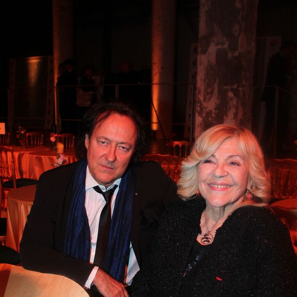 Nicoletta et son mari Jean-Christophe Molinier -  31ème Gala de l’Espoir donné au profit de la recherche contre le cancer au théâtre des Champs-Elysée à Paris le 14 octobre 2025. © Philippe Baldini/Bestimage