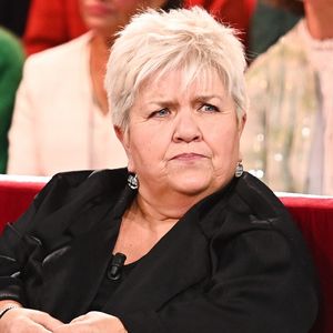Michel Drucker est attendu comme chaque semaine en début d'après-midi aux commandes de "Vivement dimanche" sur France 3. 

Exclusif - Mimie Mathy - Enregistrement de l'émission Vivement dimanche au studio Rive Gauche à Paris, présentée par Michel Drucker © Guillaume Gaffiot/Bestimage