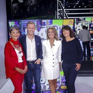 Une animatrice et une humoriste ont été la cible de colis piégés.

Exclusif - Isabelle Morini-Bosc, Damien Canivez, Pascale de La Tour du Pin, Estelle Denis sur C8. 

Photo : Jack Tribeca / Bestimage