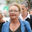 Catherine Frot très éprouvée au Père-Lachaise pour le dernier voyage de sa petite sœur Dominique Frot, entourée de plusieurs personnalités