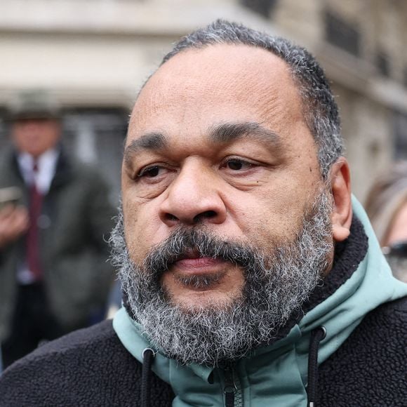 Il a ensuite mené une carrière solo et au cinéma.

Dieudonné M'Bala M'Bala - Arrivées à l'hommage à Jean-Marie Le Pen en l’église Notre-Dame du Val-de-Grâce à Paris le 16 janvier 2025.

© Cyril Moreau / Bestimage