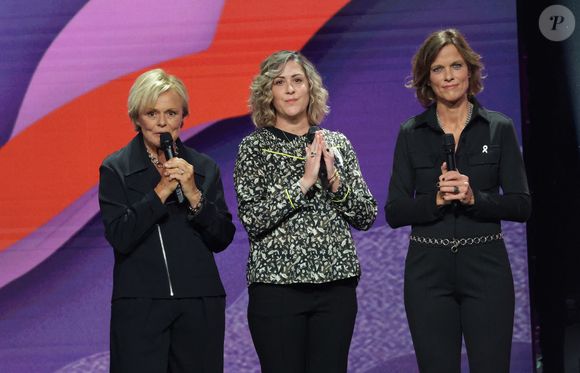 Exclusif - Muriel Robin, Caroline Darian (fille de Gisèle Pelicot)  et Anne Le Nen - Enregistrement du concert "Nos voix pour toutes", au profit de La fondation des femmes, à l'Adidas Arena à Paris, diffusée le 11 décembre sur TMC
© Coadic Guirec-Cyril Moreau / Bestimage