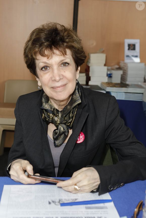 Catherine Laborde - Festival du Livre à Nice le 5 juin 2016. ©JLPPA / Bestimage