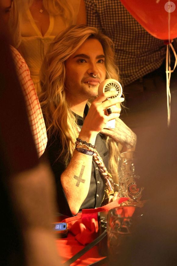 Bill Kaulitz lors de la "Fête de la Bière 2025 (Oktoberfest)" à Munich, Allemagne, le 20 septembre 2025. © Andy Knoth/API/Bestimage
