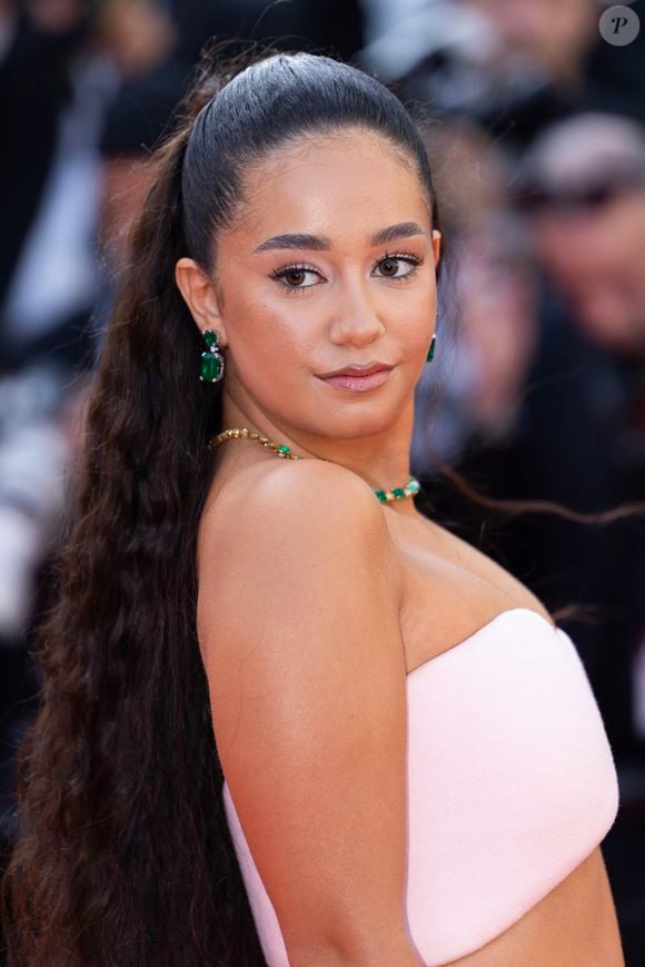 Lena Situations à la montée des marches du film "The history of sound" lors du 78ème Festival International du Film de Cannes.

Photo : Jacovides-Moreau / Bestimage