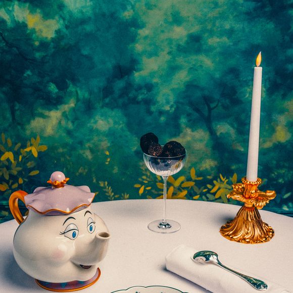 Ouverture du restaurant La Forêt Secrète par Jean Imbert au sein du Disneyland Hôtel, en région parisienne.