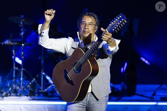 Laurent Voulzy - Laurent Voulzy en concert sur la scène du théâtre de Verdure lors du 41ème Festival de Ramatuelle, le 9 août 2025. 
© Cyril Bruneau / Bestimage