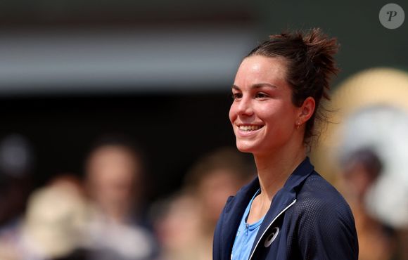 La française Loïs Boisson bat l'américaine Pegula (3-6, 6-4, 6-4), au 4ème tour des internationaux de France de Tennis de Roland Garros 2025 (Jour 9), à Paris, France, le 2 juin 2025. Boisson a renversé la situation face à l’Américaine Pegula, numéro trois mondiale, pour s’offrir la plus belle victoire de sa carrière (3-6, 6-4, 6-4) et se hisser en quarts de finale de Roland-Garros. © Jacovides-Moreau/Bestimage