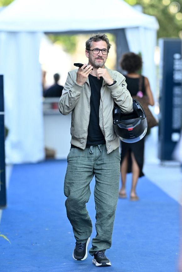 Exclusif - Guillaume Canet dans la tente VIP du Longines Paris Eiffel Jumping le 20 juin 2025.
© Perusseau / Veeren / Bestimage