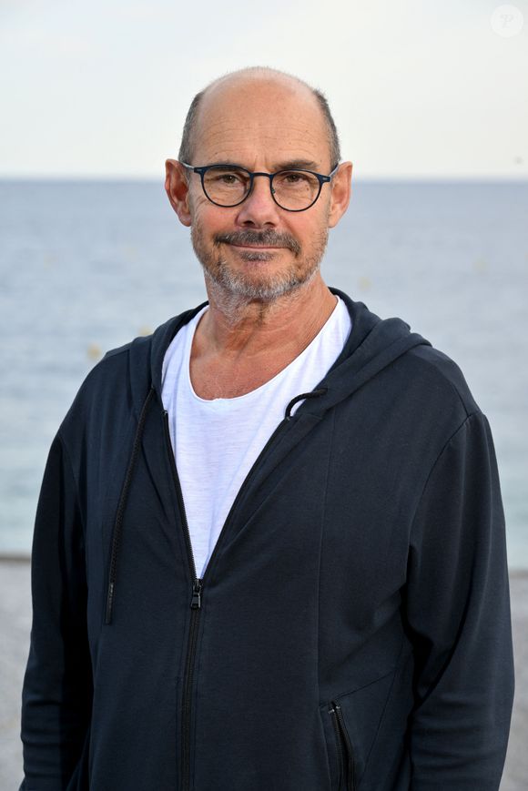 Bernard Campan 
Photocall du film "Les Rêveurs" réalisé par Isabelle Carré lors de la 7e édition du festival Cineroman à Nice le 1er Octobre 2025 © Bebert-Jacovides/Bestimage