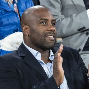 Teddy Riner dans les tribunes lors des Internationaux de France de Tennis de Roland Garros 2025, à Paris, France, le 5 juin 2025. © Jacovides-Moreau/Bestimage