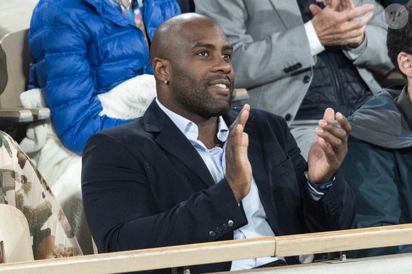 Teddy Riner dans les tribunes lors des Internationaux de France de Tennis de Roland Garros 2025, à Paris, France, le 5 juin 2025. © Jacovides-Moreau/Bestimage