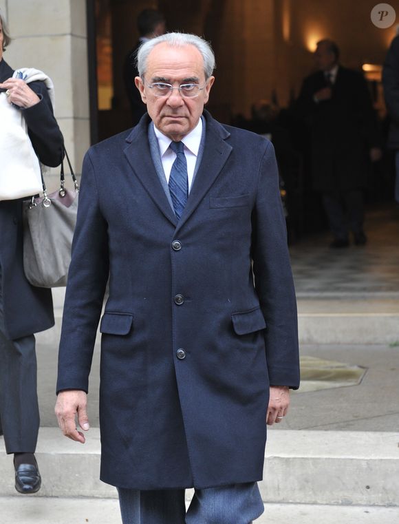 Bernard Debre - Obseques de Lucien Neuwirth en l'eglise Saint-Francois de Sales a Paris , le 29 novembre 2013. VEEREN / BESTIMAGE