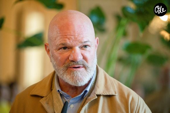 Le chef Philippe Etchebest participe au petit-déjeuner des partenaires de la 3ème édition du Festival Bon (du 13 au 19 octobre) à la mairie de Bordeaux, France, le 18 septembre 2025. © Jean-Bernard Nadeau/Bestimage