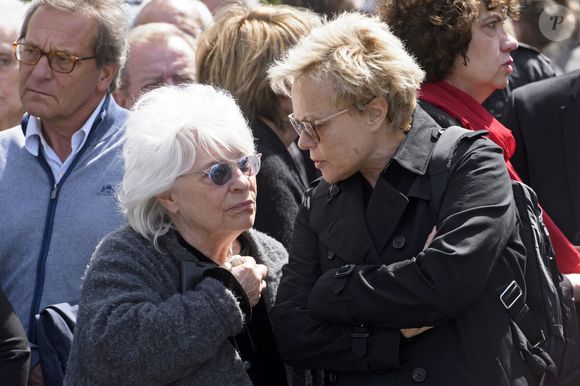 Muriel Robin et Catherine Lara - Obsèques de Maurane en l'église Notre-Dame des Grâces à Woluwe-Saint-Pierre en Belgique le 17 mai 2018. Photonews / Bestimage
