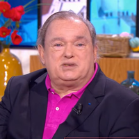 Deux ans après son départ de France 2, Jean-René Godart expliquait sa mise en retrait : "J'ai été formidablement bien soigné à Paris"