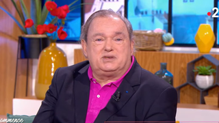 Deux ans après son départ de France 2, Jean-René Godart expliquait sa mise en retrait : "J'ai été formidablement bien soigné à Paris"