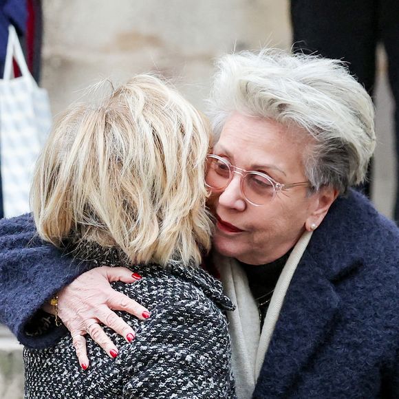 Françoise Laborde - Sortie des obsèques de Catherine Laborde en l’église Saint-Roch à Paris, le 6 février 2025. Décédée le 28 janvier 2025 à l'âge de 73 ans, l'ancienne présentatrice météo de TF1 (1988 - 2017) était atteinte de la maladie neurodégénérative à corps de Lewy. 
© Jacovides - Moreau / Bestimage