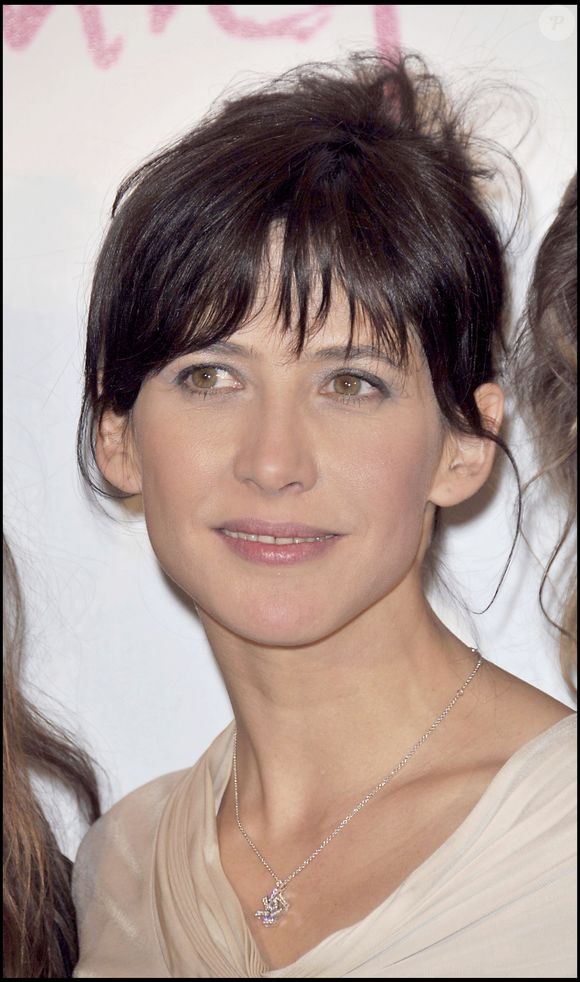 Un film notamment porté par Sophie Marceau. 
Sophie Marceau - Première du film "Lol" au cinéma Gaumont Marignan à Paris. Coadic Guirec / Bestimage