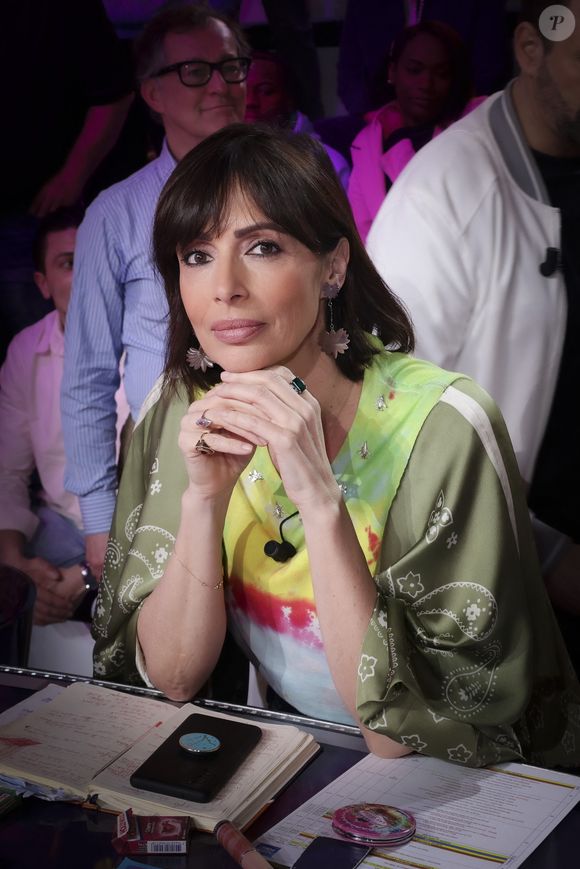 Exclusif - Géraldine Maillet, sur le plateau de l’émission « TPMP » présentée par C.Hanouna et diffusée en direct sur Youtube et sur toutes les box (SFR, FREE, Bouygues, MyCanal etc), Paris, France, le 24 mars 2025. © Jack Tribeca / Bestimage