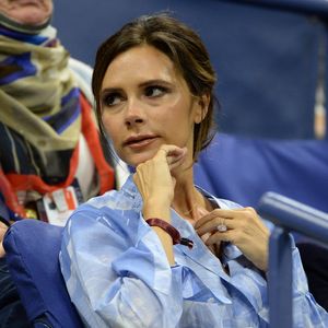 Son ventre plat en fait rêver plus d'une et ce, même après quatre enfants. Mais alors quel est le secret ?

Victoria Beckham et son fils Romeo Beckham assistent au match de tennis Madison Keys contre Elise Mertens au US Open Tennis 2017 à New York, le 29 août 2017