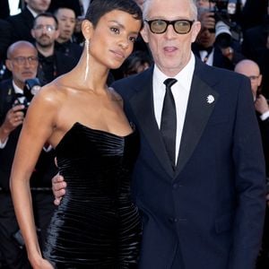 Narah Baptista et son compagnon Vincent Cassel (Montre Audemars Piguet) - Montée des marches du film " Histoires parallèles " lors du 79ème Festival International du Film de Cannes, le 14 mai 2026. © Olivier Borde / Bestimage