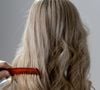Grâce aux précieux conseils d'un coiffeur professionnel, une routine ciblée et sur-mesure permet de métamorphoser la fibre.