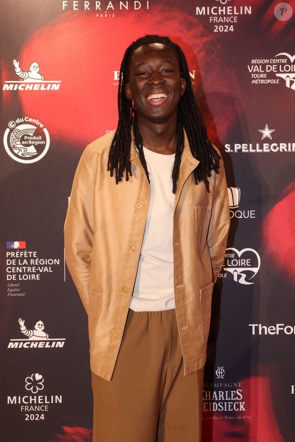 Le Chef Mory Sacko "MoSuke" à Paris - Photocall de la cérémonie de remise des Etoiles du Guide Michelin au Palais des Congrès de Tours le 19 mars 2024. © Jean-Marc Lhomer/Bestimage