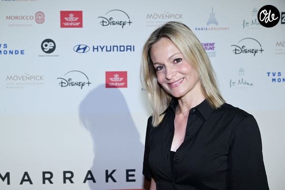 Face à Audrey Crespo-Mara, le chanteur de 78 ans reconnaît être un grand-père peu présent auprès de ses petits-enfants.

Audrey Crespo-Mara lors de la 1ère édition du Marrakech Comedy Festival le 6 juin 2026.

© Rachid Bellak / Bestimage