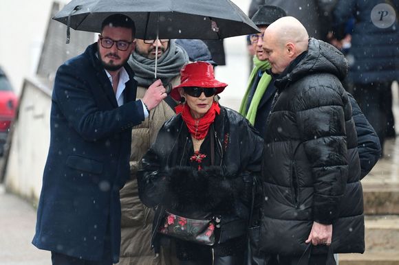 Exclusif - Isabelle Morini-Bosc aux obsèques de son mari Alain en l'église Saint-Pierre dans la commune d'Abrets en Dauphiné, France, le 14 mars 2025. © Romain Doucelin/Bestimage