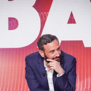 Exclusif - Cyril Hanouna, sur le plateau de l’émission « TPMP » présentée par C.Hanouna et diffusée en direct sur Youtube et sur toutes les box (SFR, FREE, Bouygues, MyCanal etc), Boulogne-Billancourt, France, le 17 mars 2025. © Jack Tribeca / Bestimage