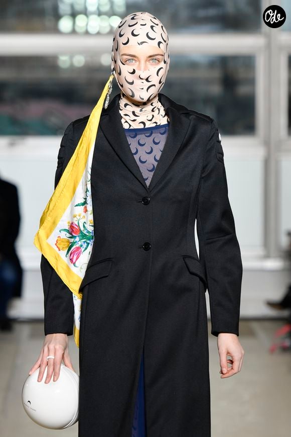 Premier défilé de mode "Marine Serre" (lauréate du prix LVMH 2017), collection prêt-à-porter automne-hiver 2018/2019, à Paris. Le 1er mars 2018