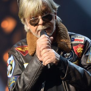 Le chanteur Renaud (Renaud Séchan) (Prix spécial de la Sacem) - Grand Prix Sacem 2018 à la salle Pleyel à Paris présenté par V. Dedienne, le 10 décembre 2018. © Veeren/Bestimage