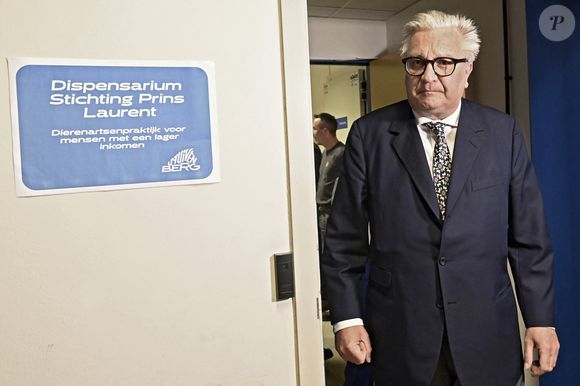 Le prince Laurent de Belgique inaugure une nouvelle clinique vétérinaire à Anvers,  le 3 juin 2025. Fruit de la collaboration entre la fondation prince Laurent et la ville d'Anvers, cette clinique dispensera des soins à tarifs réduits pour les propriétaires d'animaux à faibles revenus.  © Didier Lebrun / Bestimage