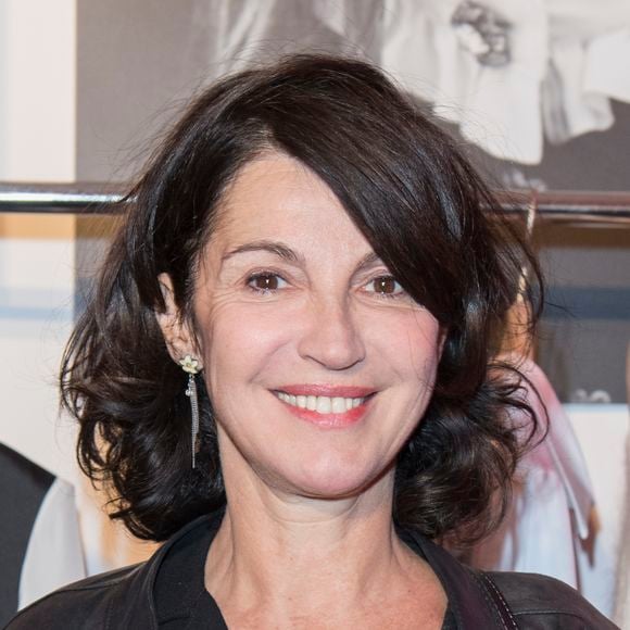 Zabou Breitman à l'exposition "Girls, girls, girls" à la boutique des Champs-Elysées à Paris, le 3 octobre 2017. © Pierre Perusseau/Bestimage