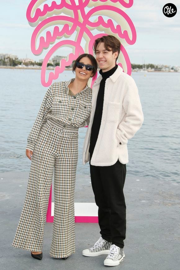Léna Mahfouf, dite Léna Situations, Seb la Frite - Photocall sur le ponton de l'Hôtel Barrière Le Majestic. La 4ème édition de CANNESERIES à Cannes vendredi 8 octobre 2021. © Christophe Aubert via Bestimage