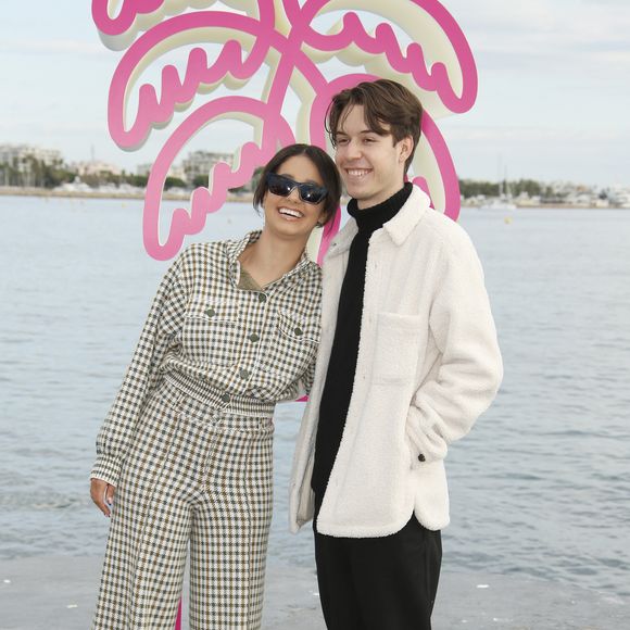 Léna Mahfouf, dite Léna Situations, Seb la Frite - Photocall sur le ponton de l'Hôtel Barrière Le Majestic. La 4ème édition de CANNESERIES à Cannes vendredi 8 octobre 2021. © Christophe Aubert via Bestimage
