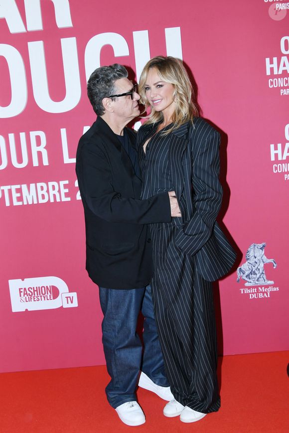 Marc Lavoine et sa compagne Adriana Karembeu au photocall du "concerto pour la paix" de Omar Harfouch au Théâtre des Champs-Elysées à Paris le 18 septembre 2024.

© Rachid Bellak / Bestimage