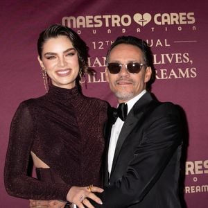 Le chanteur assure connaître la famille depuis longtemps et se dit très proche d’eux.

12ème Gala annuel de la Fondation Maestro Cares. Photo par INSTARimages / Bestimage