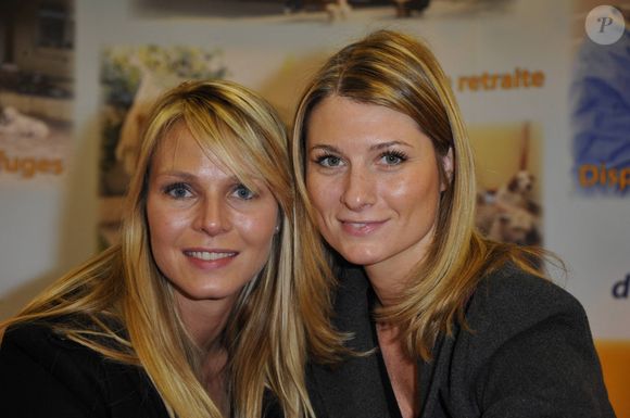 Élodie Ageron et Sandrine Arcizet (Les animau de la 8) à Paris en 2011. Bestimage