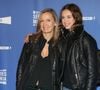 Cette passion pour le jeu n'est pas un hasard. Zoé est la fille d'Olivier Marchal et de l'actrice Catherine Marchal. Une enfance baignée dans la culture qui a forgé sa vocation.

Catherine Marchal et sa fille Zoé - Photocall de la série d'ouverture de la 7ème édition du festival "Séries Mania" au Grand Rex à Paris. Le 15 avril 2016.

© CVS / Bestimage