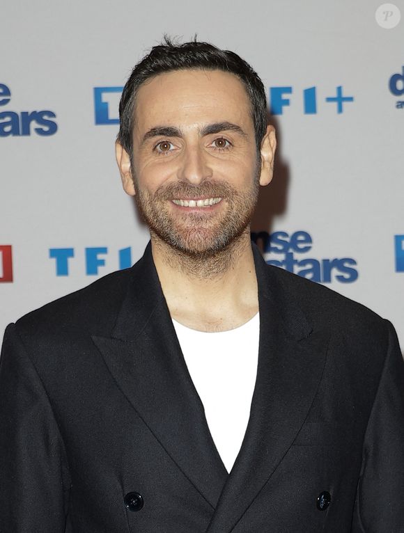 Et également ex-compagne et ex-collaboratrice de Camille Combal.

Camille Combal - Photocall de lancement de la saison 2026 de "Danse avec les stars" (DALS) au siège de TF1 à Boulogne-Billancourt le 18 décembre 2025. © Coadic Guirec/Bestimage