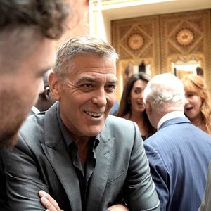 George Clooney lors de la réception en l'honneur des lauréats des King's Trust Awards au palais de Buckingham le 25 juin 2025  Stefan Rousseau/WPA-Pool/Bestimage