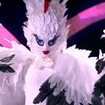 Le Cygne (Mask Singer 2025) : Tous les indices sur la star derrière le costume