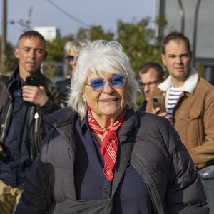 La chanteuse a donné son avis concernant le choix de la chanson pour ce concours.
Catherine Lara - Arrivées des personnalités à l'enregistrement de l'émission "Vivement dimanche", diffusée le 9 novembre 2025, aux studios Rive Gauche à Paris le 1er octobre 2025. © Vincenzo Arnone/Bestimage