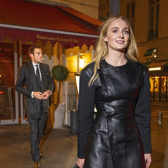 Sophie Turner et Peregrine Pearson ont été aperçues lors d'une soirée à Paris.