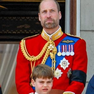 Le prince William, prince de Galles, Le prince Louis de Galles, - Les membres de la famille royale britannique au balcon de Buckingham Palace lors de la cérémonie Trooping the Colour à Londres, le 14 juin 2025. 
© Backgrid / Bestimage